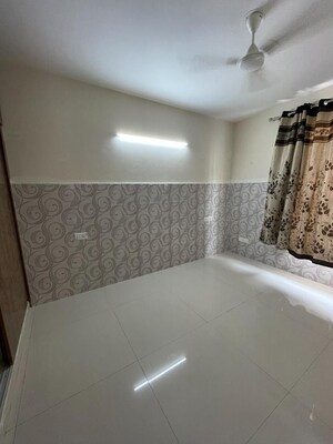 2 BHK Apartment For Rent in La Prisma, Dhakoli