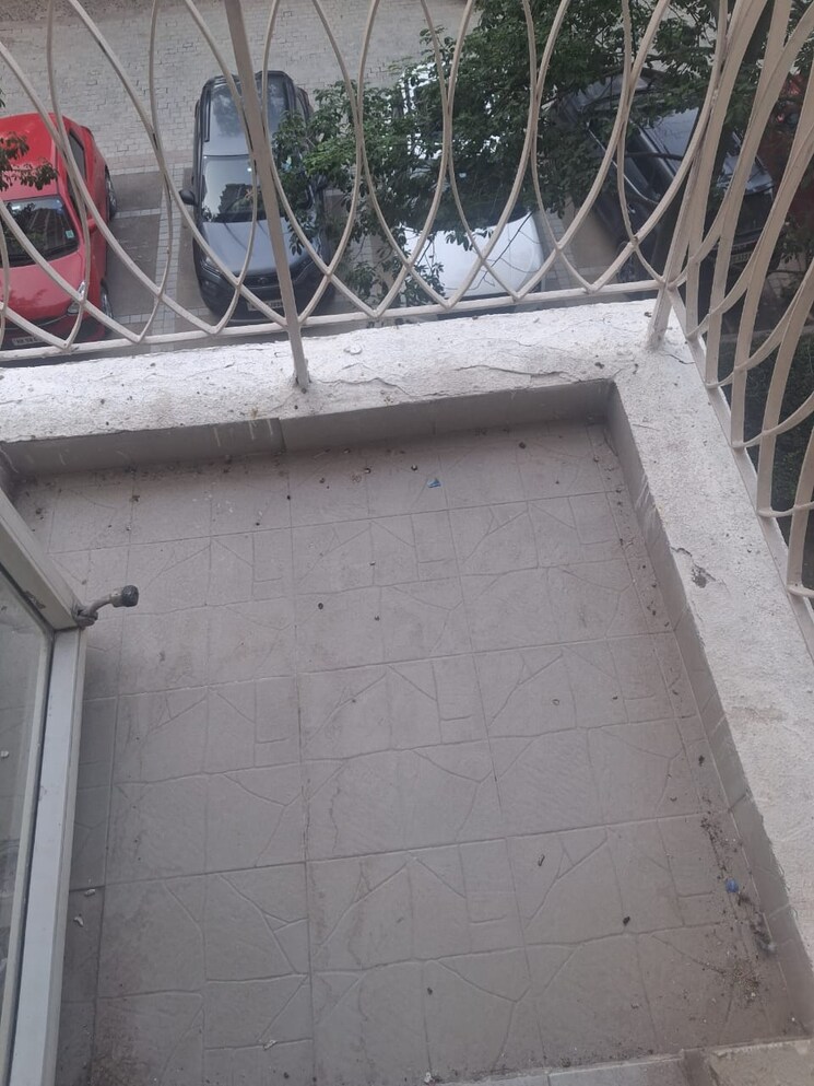 Balcony, bptp-park-prime 3.5 Bedroom 2062 Sq.Ft. Apartment In Sector 66 Gurgaon 9348535