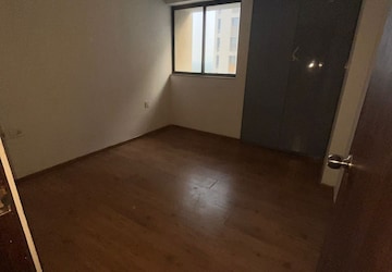 Room in 2.5 BHK Apartment at Lodha Palava Downtown Dombivli East, Dombivli East – for Rent