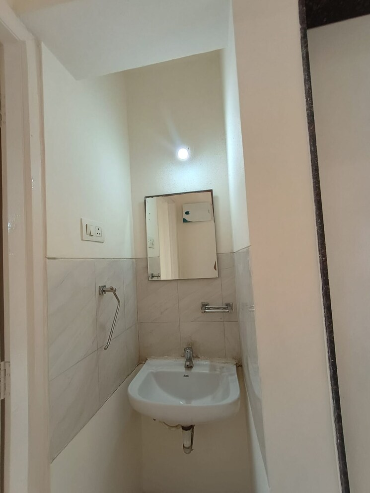 Bathroom, aum-casa-imperia-ews 2 Bedroom 915 Sq.Ft. Apartment In Wakad Pune 9348558