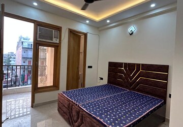 Bedroom in 1 BHK Builder Floor at Saket – for Rent