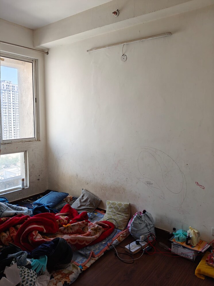  Parking, jaypee-greens-kosmos 2 Bedroom 950 Sq.Ft. Apartment In Sector 134 Noida 9348572