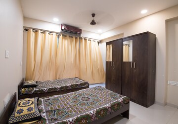 Bedroom in  Pg at Santacruz East – for Rent