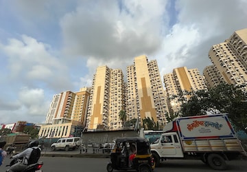 2 BHK Apartment For Sale in DB Orchid Ozone, Dahisar East