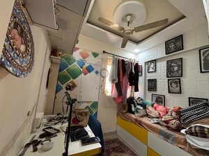 Master Bedroom in 1.5 BHK Apartment at Lodha Casa Rio, Dombivli East – for Sale