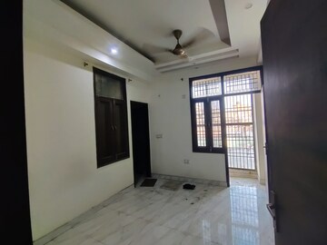 Room in 2 BHK Builder Floor at Vasundhara Sector 1 – for Rent