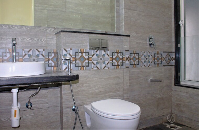 Bathroom, bhandup west Pg For Girls In Bhandup West 9348589