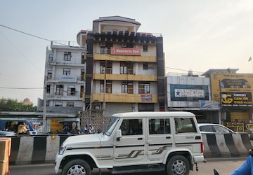 Showroom – Exterior View View at Faizabad Road - for Rent