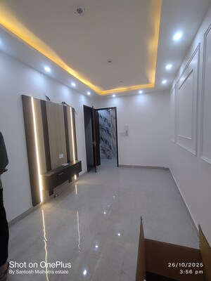 2 BHK Builder Floor For Rent in Dwarka Mor