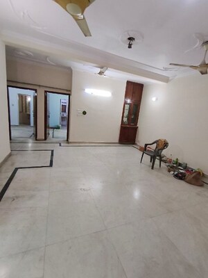 Room in 2 BHK Apartment at Express View Apartment, Sector 93 – for Rent
