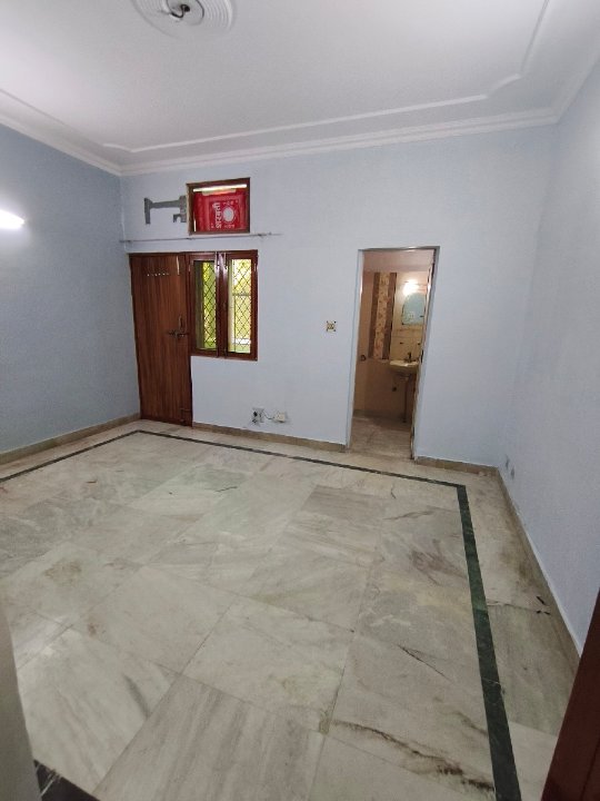 2 BHK 1100 Sq.Ft. Apartment in Express View Apartment