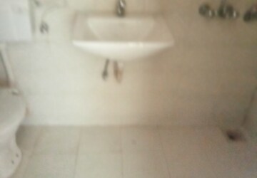 Bathroom in 2 BHK Apartment at Hiraco Eminence, Mira Road – for Rent
