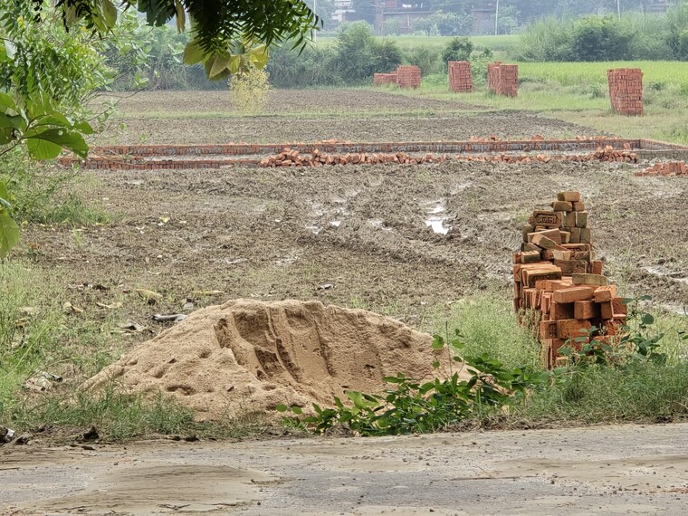 undefined, babatpur  1000 Sq.Ft. Plot In Babatpur Varanasi 9348689