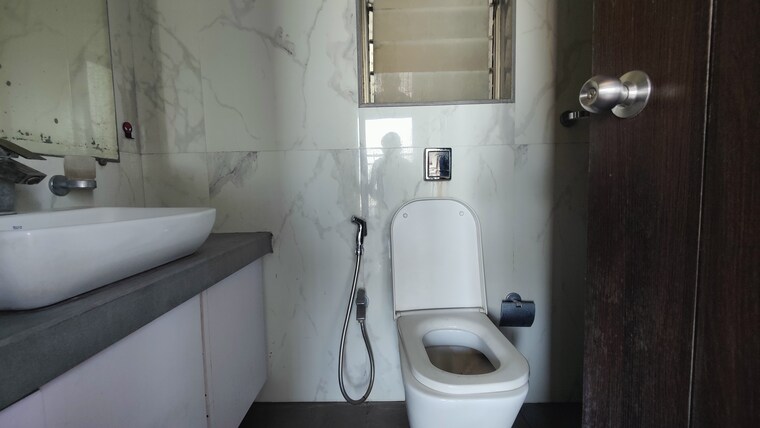 Bathroom, neelkanth-greens 2 Bedroom 740 Sq.Ft. Apartment In Manpada Thane 9348697