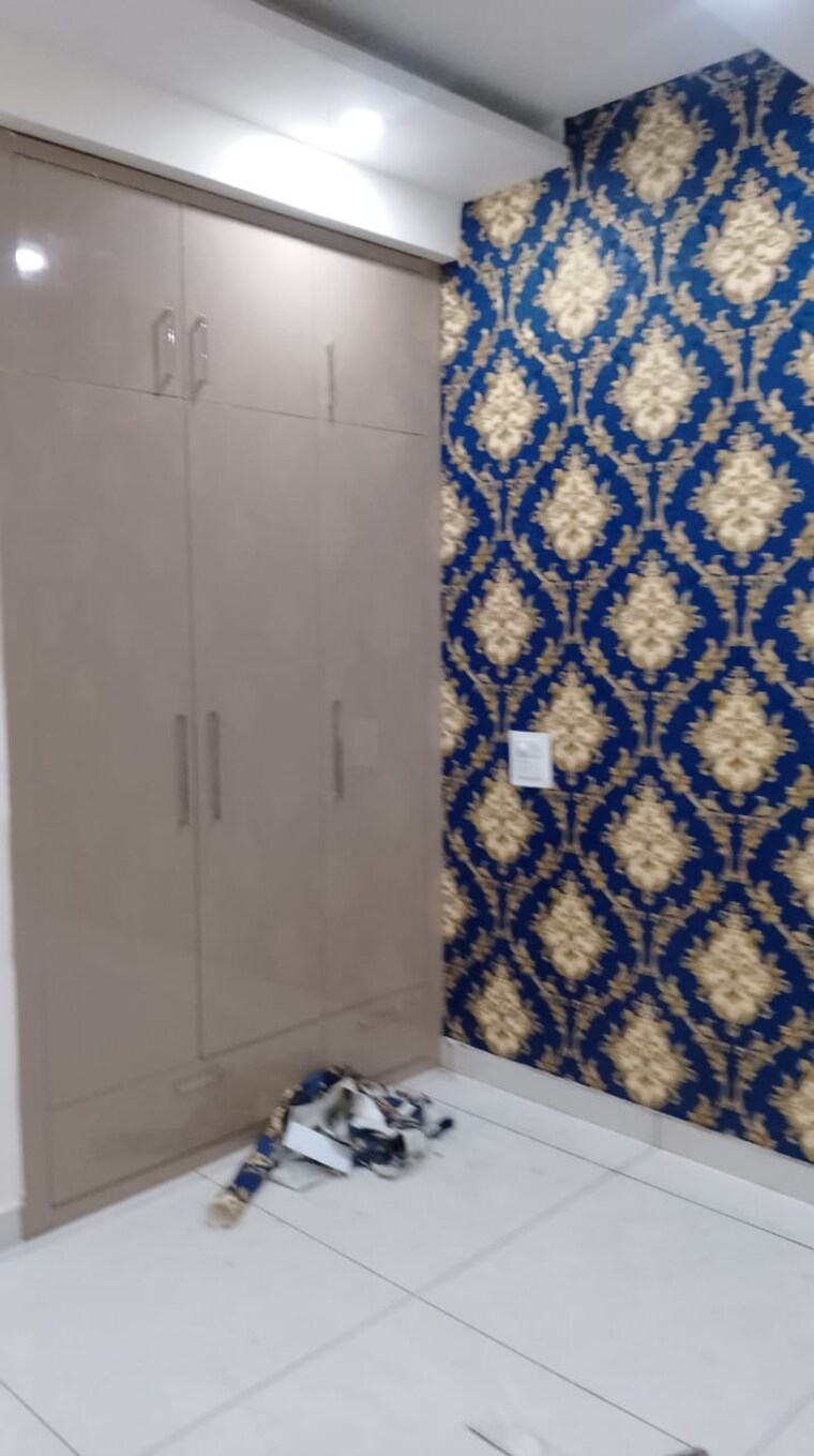 Room, sunshine-enclave 3 Bedroom 1350 Sq.Ft. Apartment In Vip Road Zirakpur 9348706