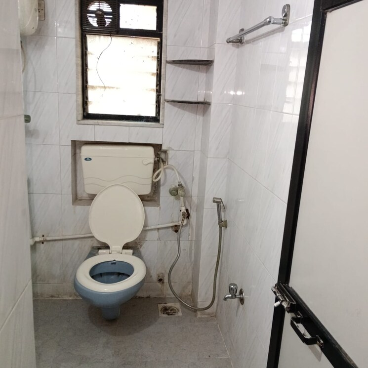 Bathroom, kailash-complex-bhandup-west 1 Bedroom 450 Sq.Ft. Apartment In Valmik Nagar Mumbai 9348716