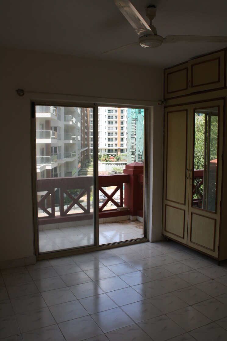 Bedroom, kolte-patil-floriana-estates 3 Bedroom 1806 Sq.Ft. Apartment In Koramangala Bangalore 9348712
