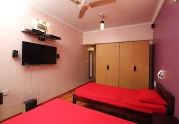 Bedroom in  Pg at Chembur – for Rent