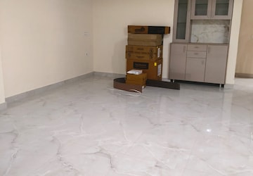Room in 2 BHK Builder Floor at Sector 57 – for Rent