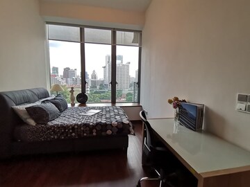 Bedroom in 2 BHK Apartment at Silver Sand CHS, Andheri West – for Rent
