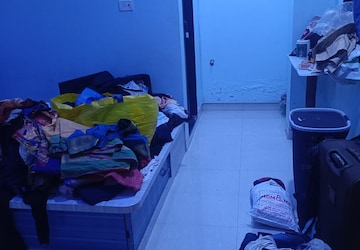 Master Bedroom in 2 BHK Apartment at Seawoods Sector 44a – for Rent