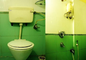 Bathroom in  Pg at Andheri East – for Rent