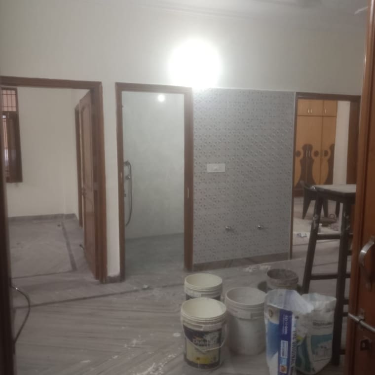 Room, vasant kunj 3 Bedroom 120 Sq.Yd. Apartment In Vasant Kunj Delhi 9348790