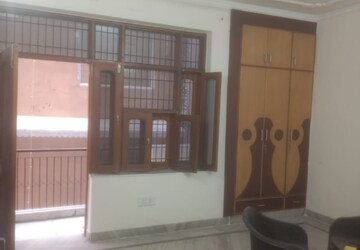 Living Room in 3 BHK Apartment at Vasant Kunj – for Rent