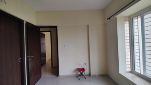 Room in 3 BHK Apartment at Dosti Group Imperia, Manpada – for Rent