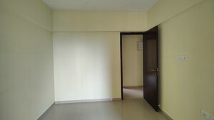 Room in 3 BHK Apartment at Dosti Group Imperia, Manpada – for Rent