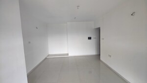 Room in 3 BHK Apartment at Dosti Group Imperia, Manpada – for Rent