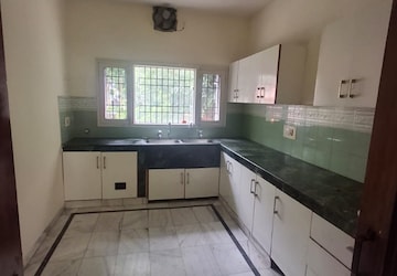 Kitchen in 3 BHK Apartment at Sector 44 – for Rent
