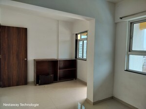 Room in 4 BHK Apartment at Somani Dream Home, Punawale – for Rent