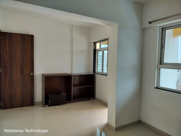 Room in 4 BHK Apartment at Somani Dream Home, Punawale – for Rent
