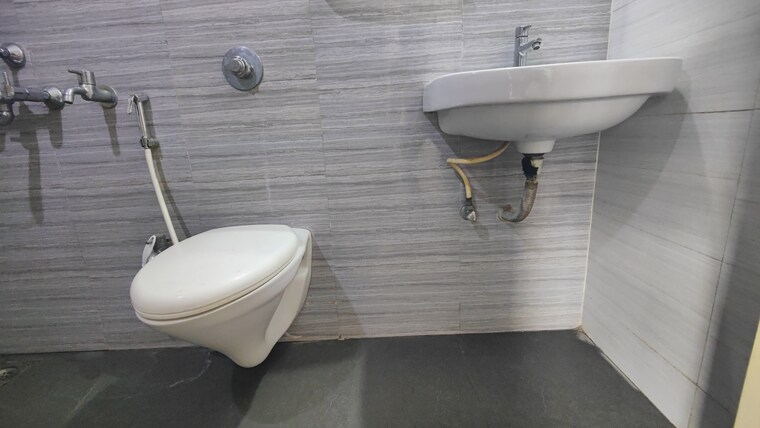 Bathroom, cosmos-jewels 2 Bedroom 700 Sq.Ft. Apartment In Ghodbunder Road Thane 9348804