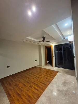 Room in 3 BHK Apartment at Emaar The Palm Drive-The Premier Terraces, Sector 66 – for Sale