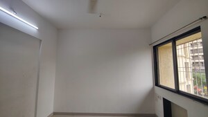 Room in 2 BHK Apartment at Cosmos Jewels, Ghodbunder Road – for Rent