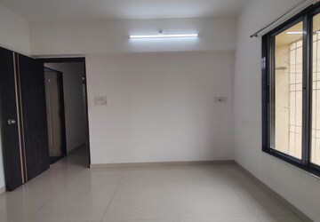 Room in 2 BHK Apartment at Cosmos Jewels, Ghodbunder Road – for Rent