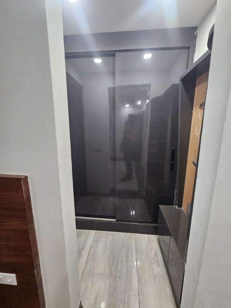 undefined, sector 52 2 Bedroom 180 Sq.Yd. Builder Floor In Sector 52 Gurgaon 9348808