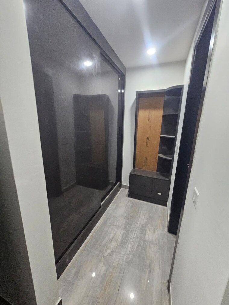 undefined, sector 52 2 Bedroom 180 Sq.Yd. Builder Floor In Sector 52 Gurgaon 9348808