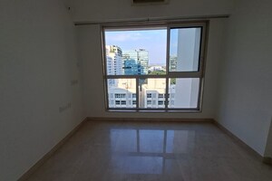 Room in 3 BHK Apartment at Godrej The Trees, Vikhroli East – for Rent