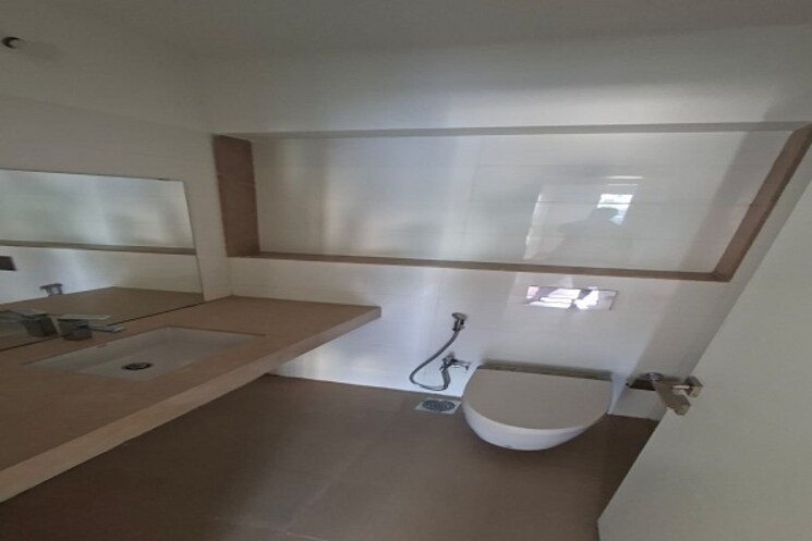 Attached Bathroom, godrej-the-trees 3 Bedroom 1100 Sq.Ft. Apartment In Vikhroli East Mumbai 9348912