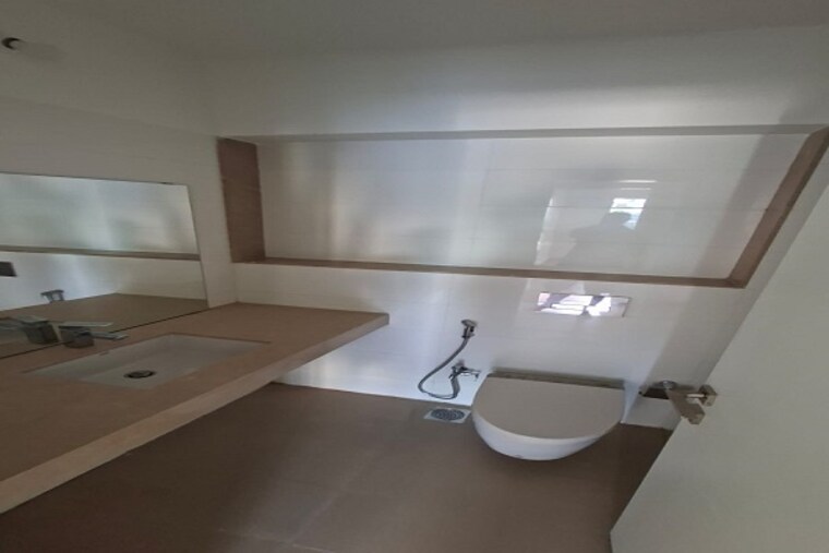 Attached Bathroom, godrej-the-trees 3 Bedroom 1100 Sq.Ft. Apartment In Vikhroli East Mumbai 9348912