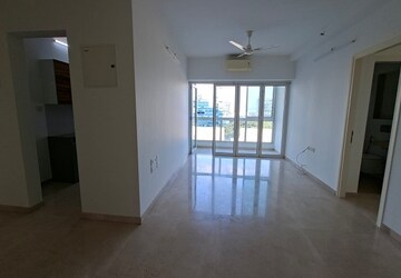 Room in 3 BHK Apartment at Godrej The Trees, Vikhroli East – for Rent