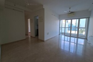 Room in 3 BHK Apartment at Godrej The Trees, Vikhroli East – for Rent