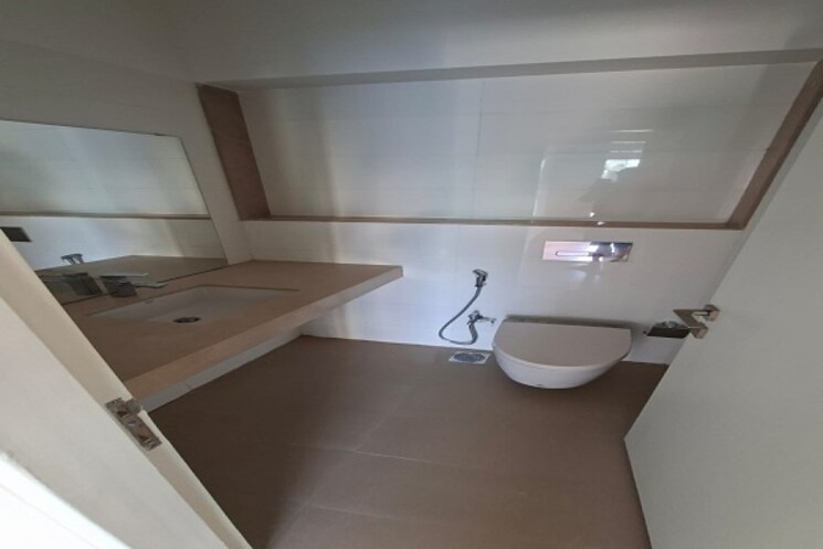 Attached Bathroom, godrej-the-trees 3 Bedroom 1100 Sq.Ft. Apartment In Vikhroli East Mumbai 9348912