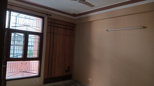 Room in 3 BHK Builder Floor at NTPC Township, Sector 33 – for Rent