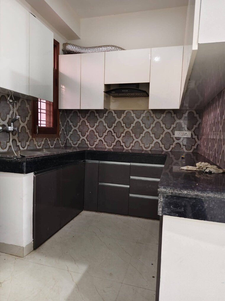 Kitchen, anamika-enclave 3 Bedroom 1800 Sq.Ft. Builder Floor In Sector 14 Gurgaon 9348974