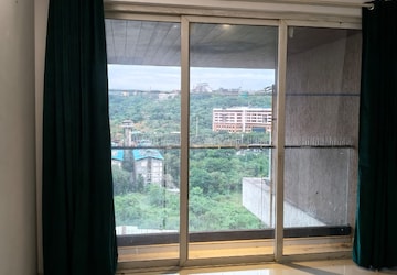 Room in 2 BHK Apartment at Mahaavir Darpan, Nerul – for Rent