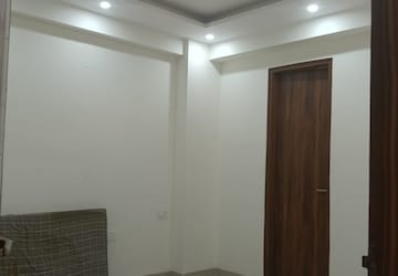 2 BHK Builder Floor For Rent in Anamika Enclave, Sector 14